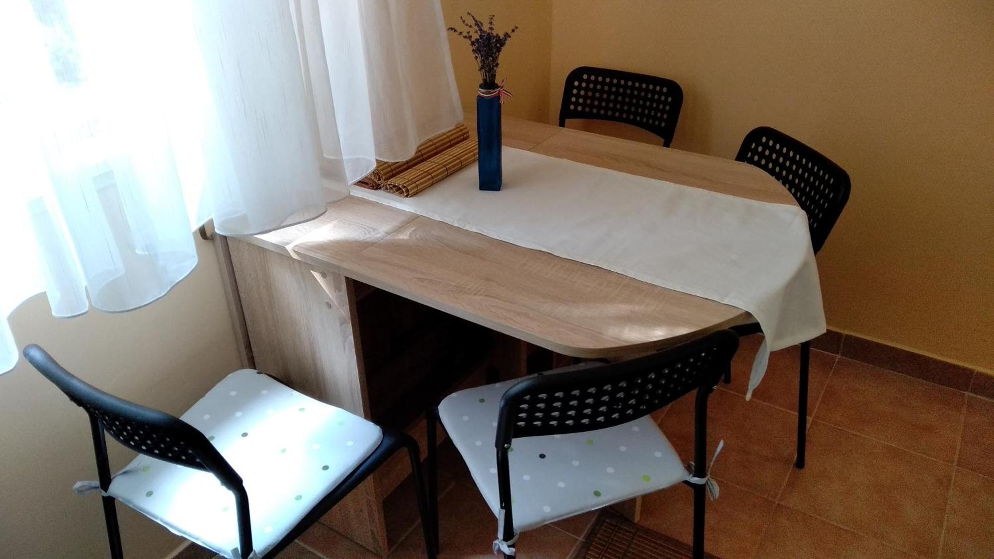 Gesztenyes Apartman 미슈콜츠 외부 사진